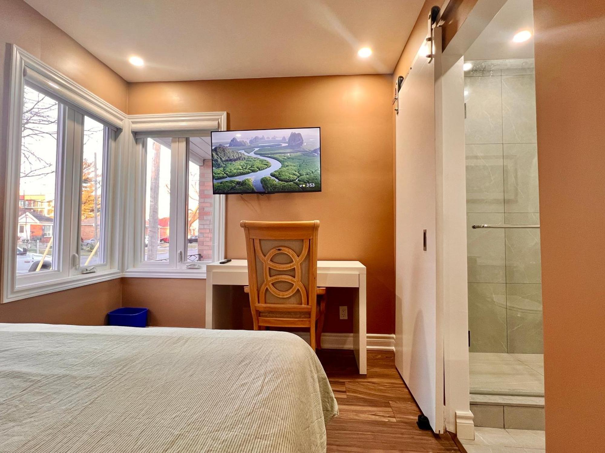 Upgraded Rooms With Bath 7-Min To Subway Near Downsview Rogers Stadium Торонто Экстерьер фото